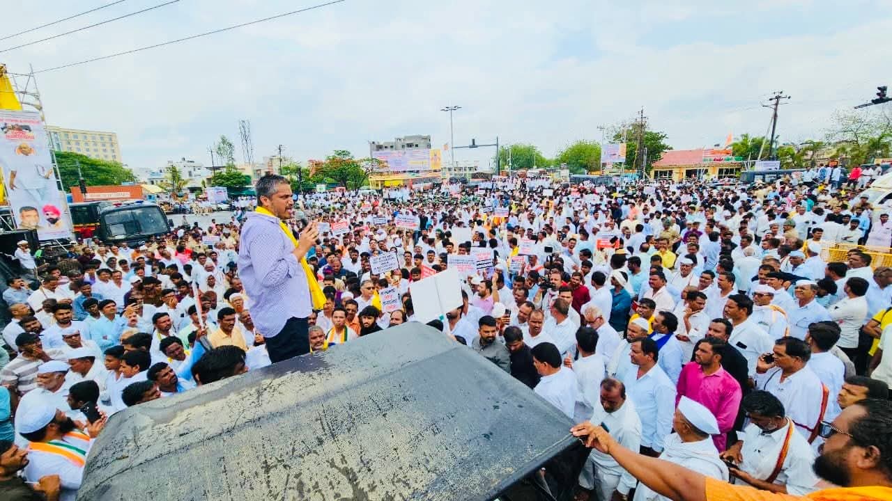 कर्जमाफीच्या शब्दावर सरकारचा विश्वासघात; मोठ्या एल्गारचा इशारा!