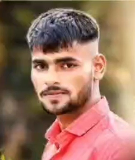 उड्डाणपुलावर अज्ञात वाहनाच्या धडकेत दुचाकीस्वार जागीच ठार उड्डाणपुलावर अज्ञात वाहनाच्या धडकेत दुचाकीस्वार जागीच ठार